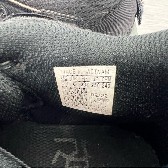 Adidas and Donovan Mitchell shoes size 6.5 basketball shoes - Picture 5 of 8